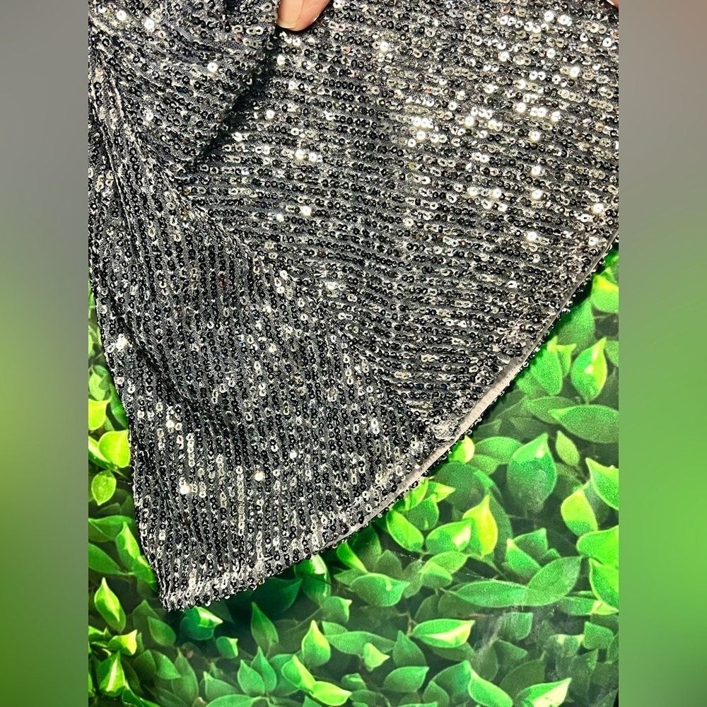 GUESS Womens Samantha One Bell Sleeve Sequin Silver and Gray Ombre Deess - XL - Picture 7 of 9